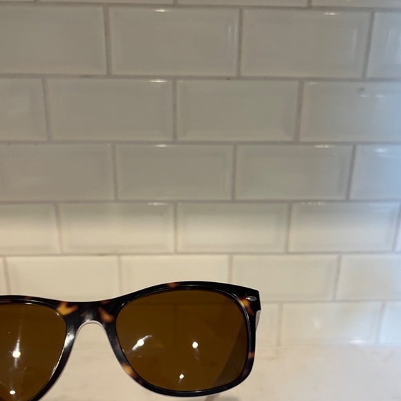 Ray Ban Sunglasses - Picture 9 of 9